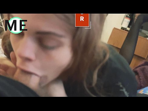 ❤️ دیک گلو، جوراب شلواری پاره و پاشنه پاره شده خوب است ❤️❌ فیلم لعنتی در fa.verhentai.ru ❌️