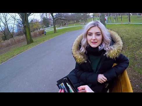 ❤️ برای پول، تقدیر از یک غریبه را قورت می دهد - کار بامزه در پارک اثر Eva Elfie ❤️❌ فیلم لعنتی در fa.verhentai.ru ❌️